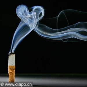 Cigarette et fumée bon pour le coeur?